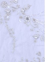 Seyrek Çiçek Desenli Payetli - Boncuklu - Taşlı Beyaz Kumaş - K29813
