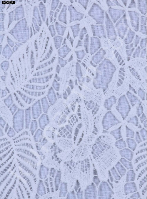 Koton İçerikli Çiçek Desenli Beyaz Güpür Kumaş - K9405