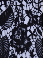Koton İçerikli Çiçek Desenli Siyah Güpür Kumaş - K9405