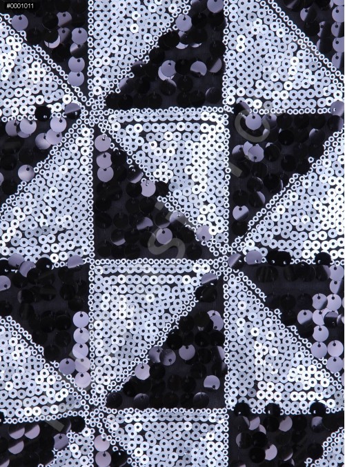 Çift Renkli Üçgen Desenli Siyah Gümüş Payetli Kumaş - K9447