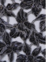 Yaprak ve Çiçek Desenli Siyah Gümüş Payetli Kumaş - K9495