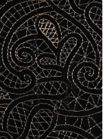 Siyah Kadife Üzeri Gold İşlemeli Elbiselik Kumaş - K9695
