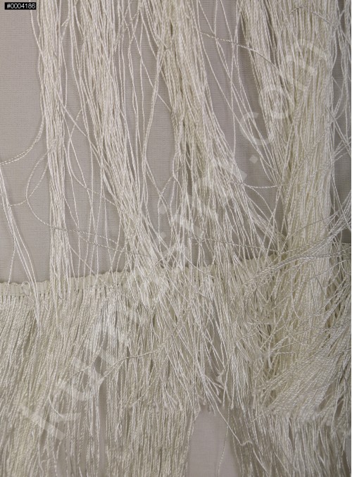 Uzun Saçaklı Elbiselik Beyaz Abiyelik Kumaş - K9776