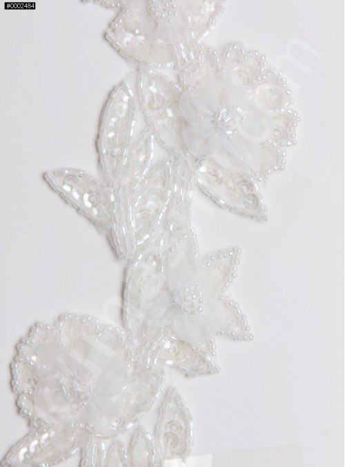 Boncuklu ve Payetli Çiçek Desenli Beyaz İnci Kenar Bant - AK0031